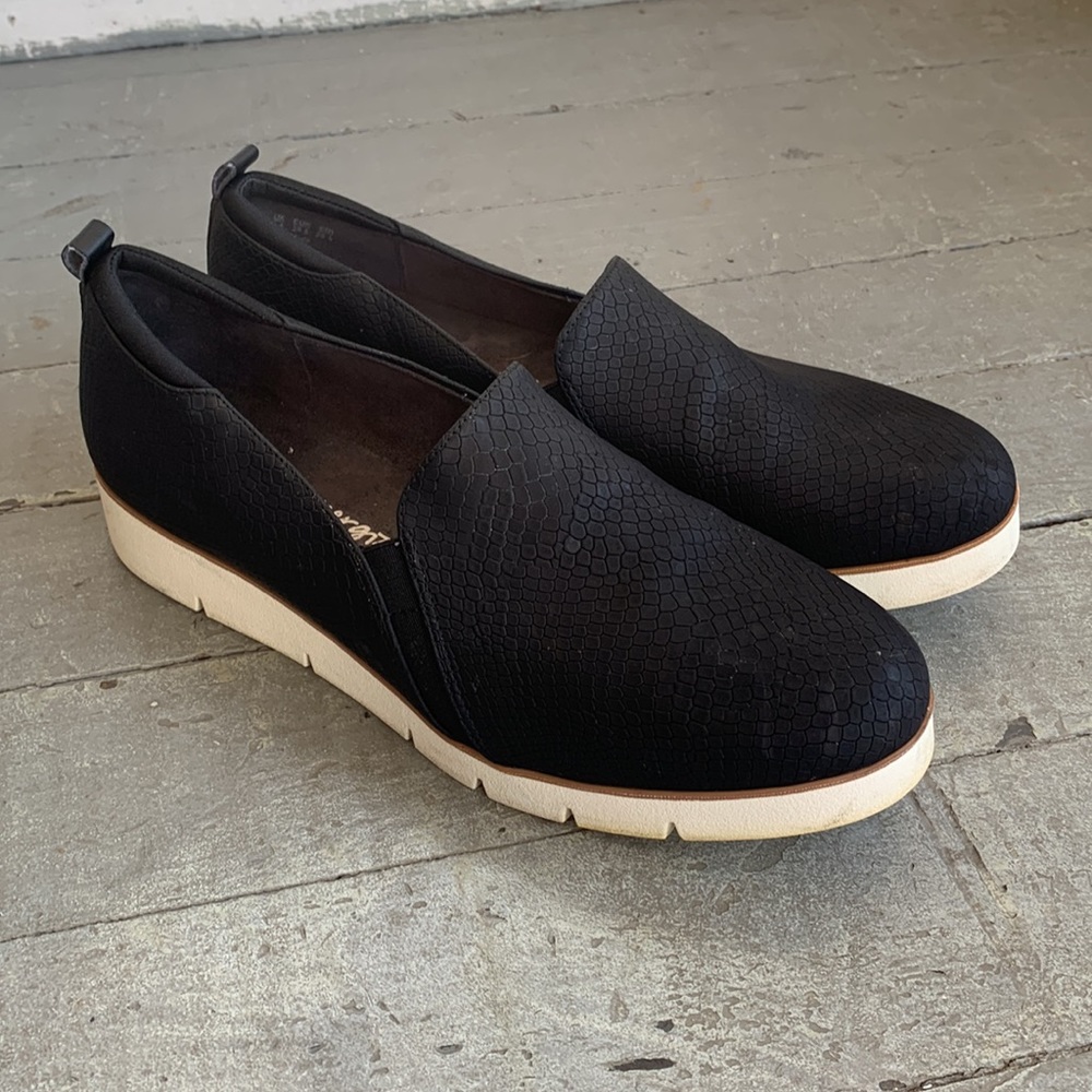 Dr. Scholl’s Wesley Slip-on Crocodile Black Sneaker be energized  Size9.5